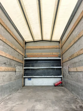 Mercedes-Benz Sprinter 316 163 к.с * Ръчка, снимка 6 - Бусове и автобуси - 53659715