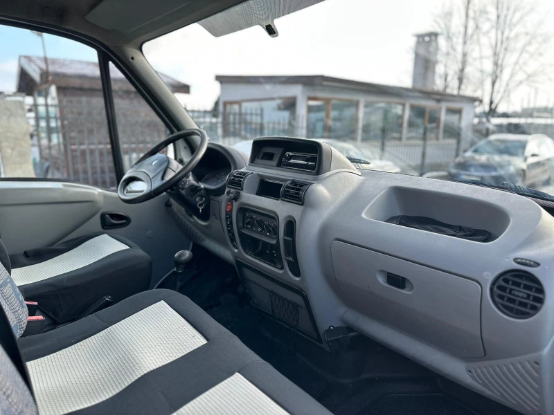 Renault Master ПАДАЩ БОРД (750КГ) / 2.5 TD / Д.4.1м / ОБСЛУЖЕН /, снимка 12 - Бусове и автобуси - 53045018