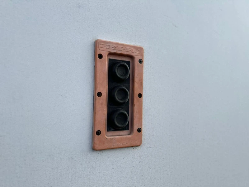 Renault Master ПАДАЩ БОРД (750КГ) / 2.5 TD / Д.4.1м / ОБСЛУЖЕН /, снимка 16 - Бусове и автобуси - 53045018