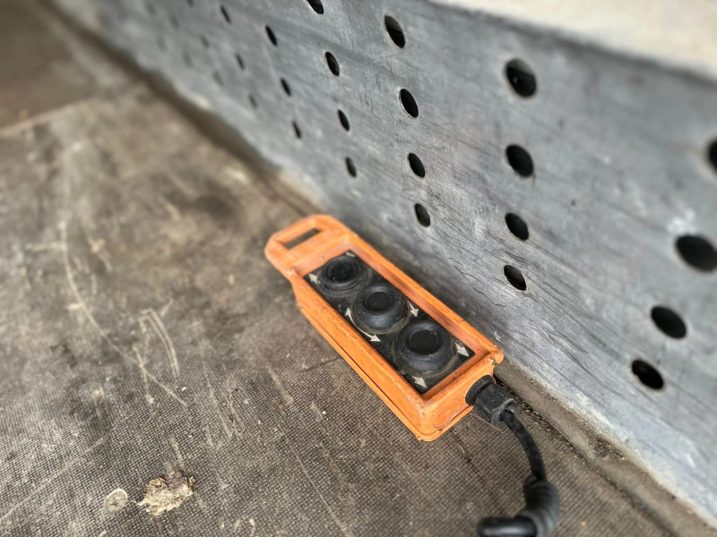 Renault Master ПАДАЩ БОРД (750КГ) / 2.5 TD / Д.4.1м / ОБСЛУЖЕН /, снимка 15 - Бусове и автобуси - 53045018