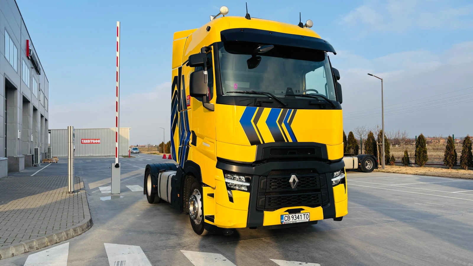 Renault T * 520* ЛИЗИНГ НА НОВИ ФИРМИ*  - изображение 4