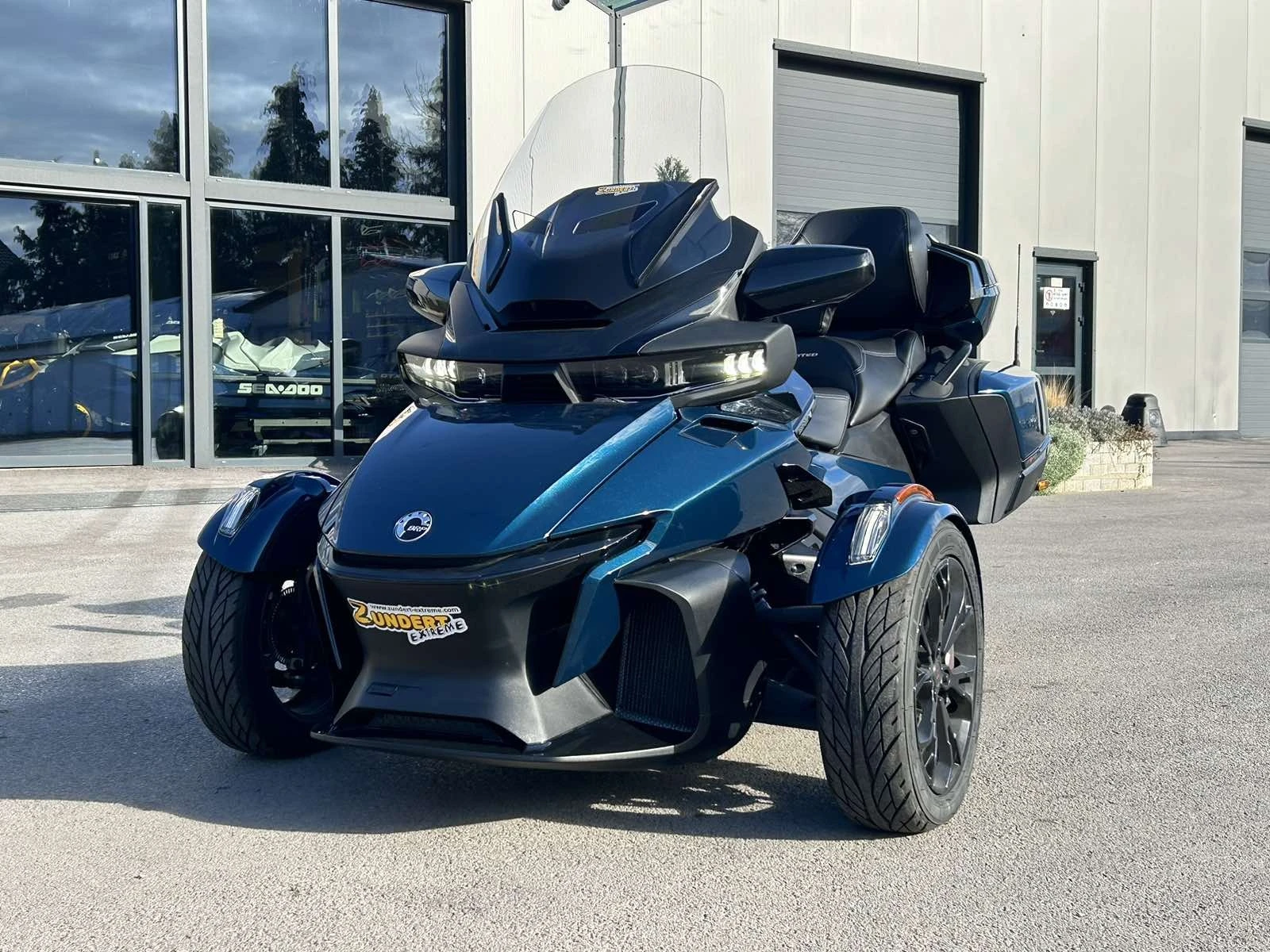 Can-Am Spyder 1330 RT - изображение 2