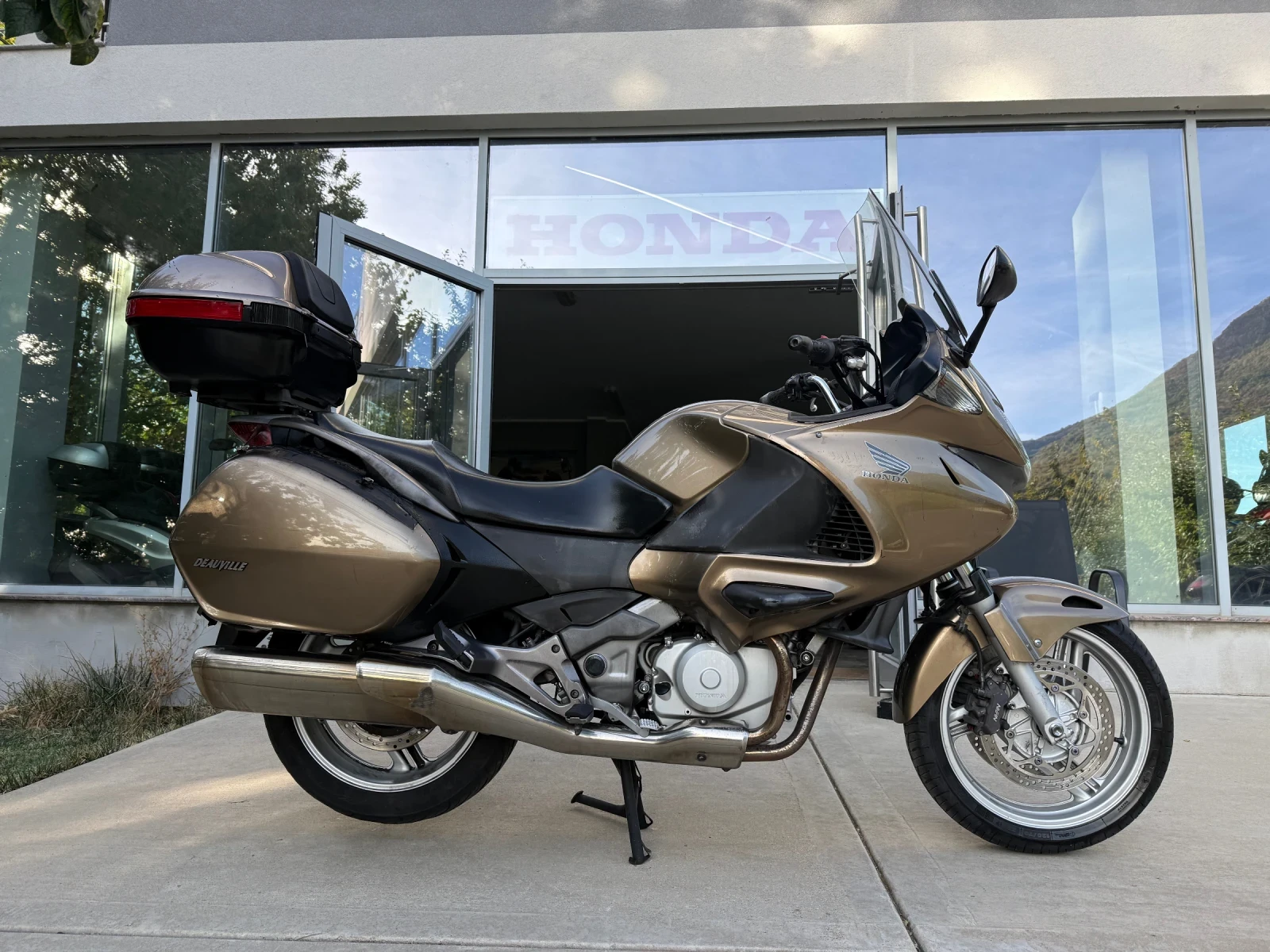Honda Deauville 700i