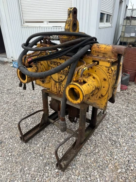 Допълнително оборудване Хидравличен чук ПИЛОТЕН ЧУК, снимка 3