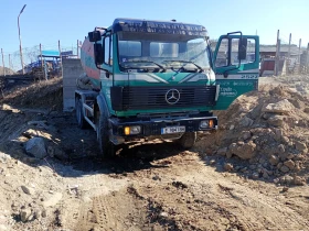       Mercedes 2527