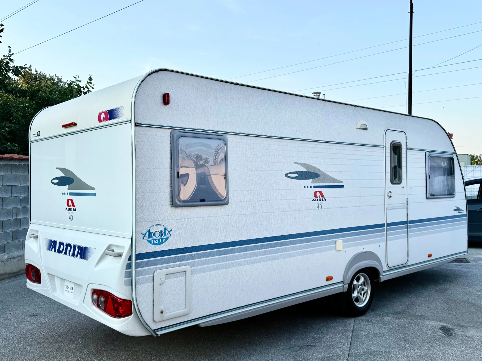 Каравана Adria Adora 562 UP+ Форселт, снимка 2 - Каравани и кемпери - 55198809