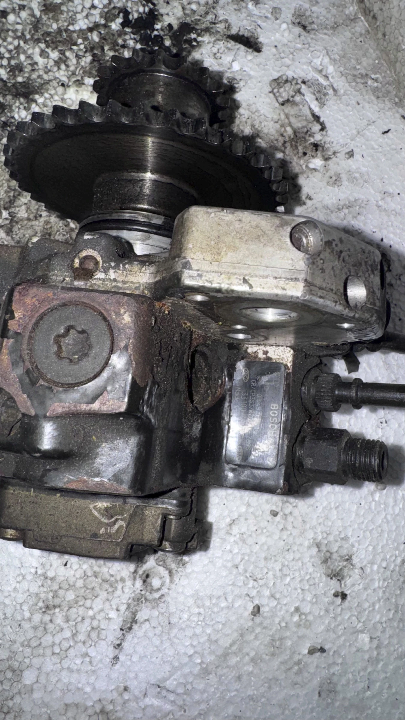 ����� �� ������ �������� (���) Kia Sorento 2000 - 0445 010 101 , 33100-4A010 | Mobile.bg � ����������� 2