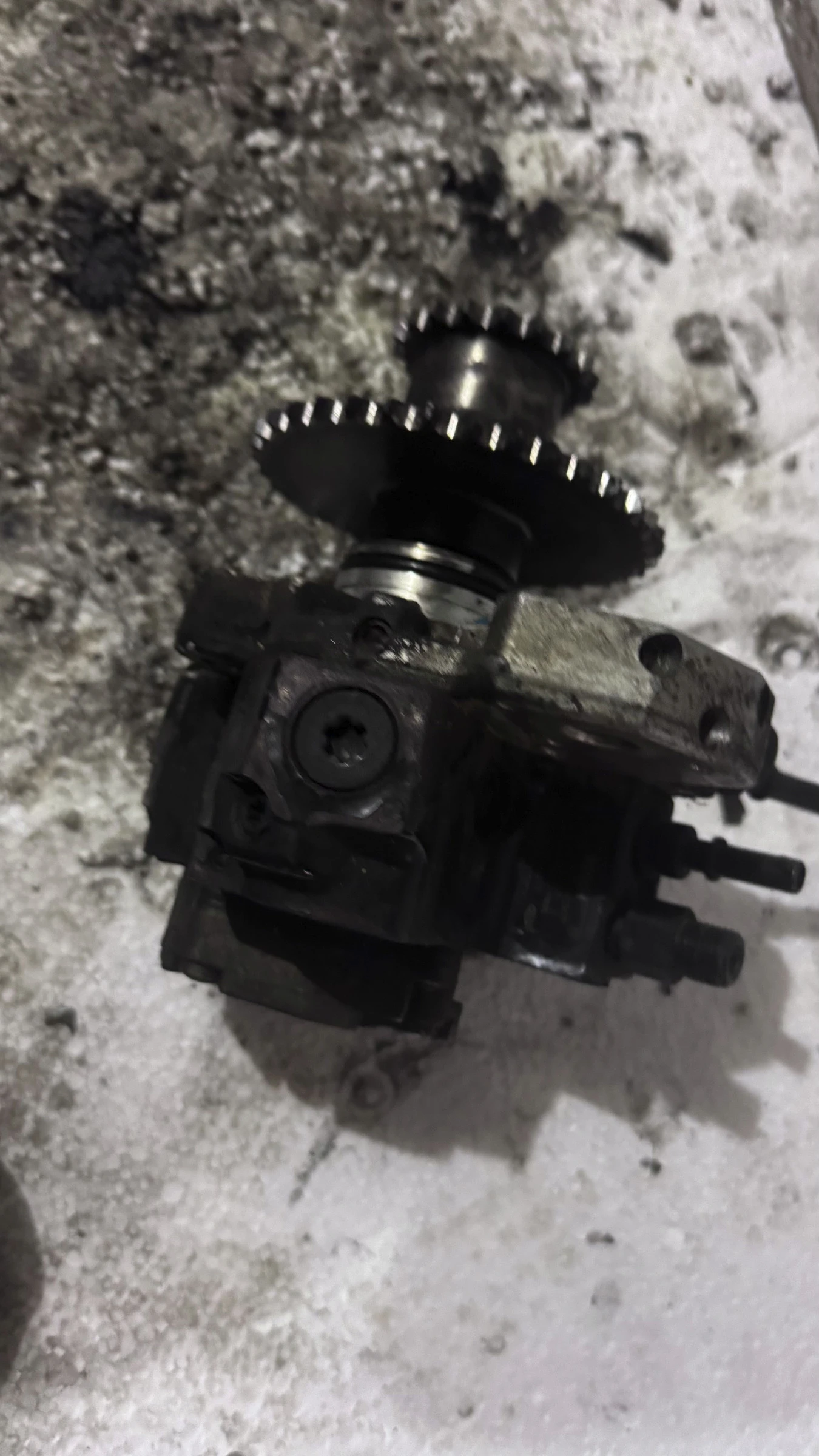 ����� �� ������ �������� (���) Kia Sorento 2000 - 0445 010 101 , 33100-4A010 | Mobile.bg � ����������� 1