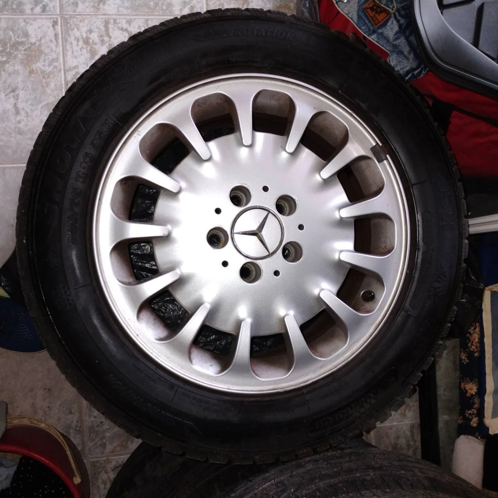   Mercedes-Benz E 200 | Mobile.bg   4