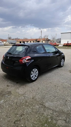 Peugeot 208 1.2-82кс., снимка 6