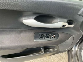 Toyota Auris | Mobile.bg � ����� ������ 15