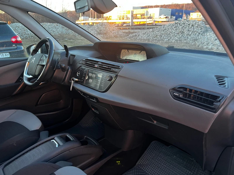 Citroen Grand C4 Picasso 1.6 HDi / 6+ 1 места, снимка 11 - Автомобили и джипове - 43836976