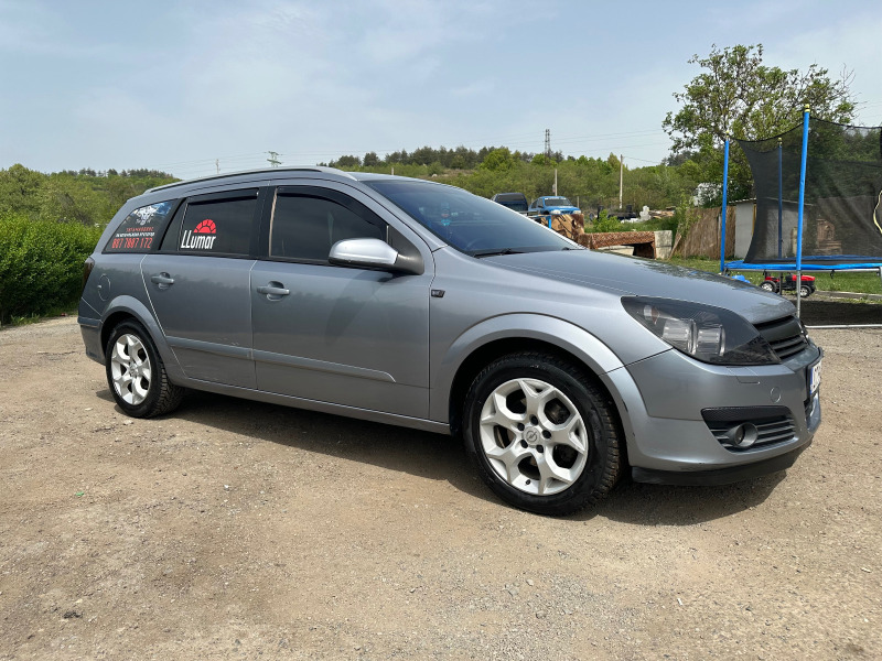 Opel Astra, снимка 2 - Автомобили и джипове - 45298205