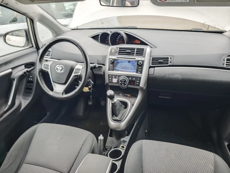 Toyota Verso 1.6D4D* ТОП ЦЕНА* , снимка 13 - Автомобили и джипове - 46248426