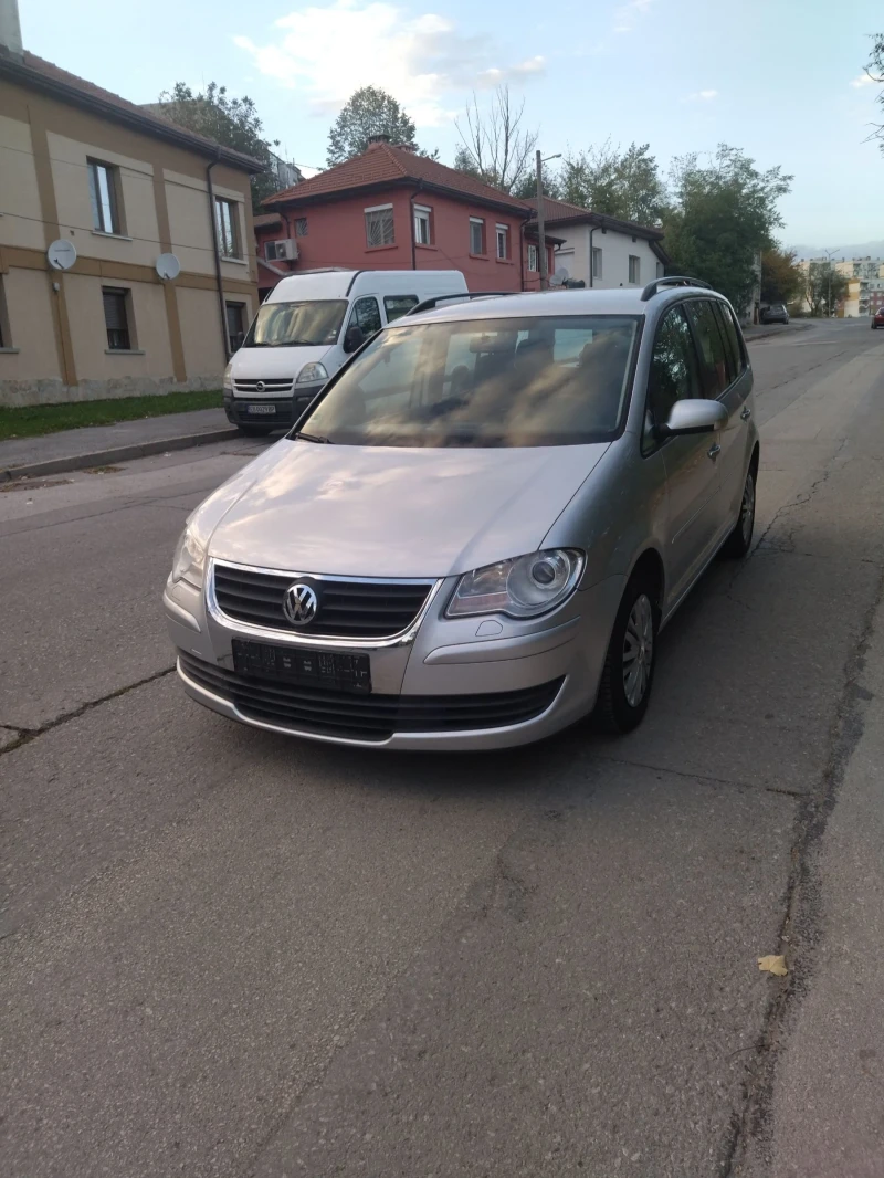 VW Touran, снимка 3 - Автомобили и джипове - 47392450