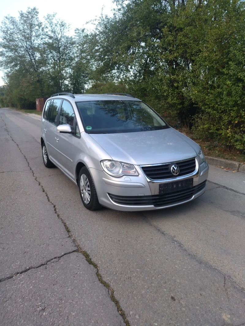 VW Touran, снимка 1 - Автомобили и джипове - 47392450