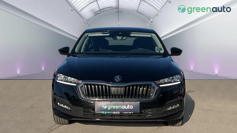 Skoda Octavia 2.0 TDi, снимка 4 - Автомобили и джипове - 48142423