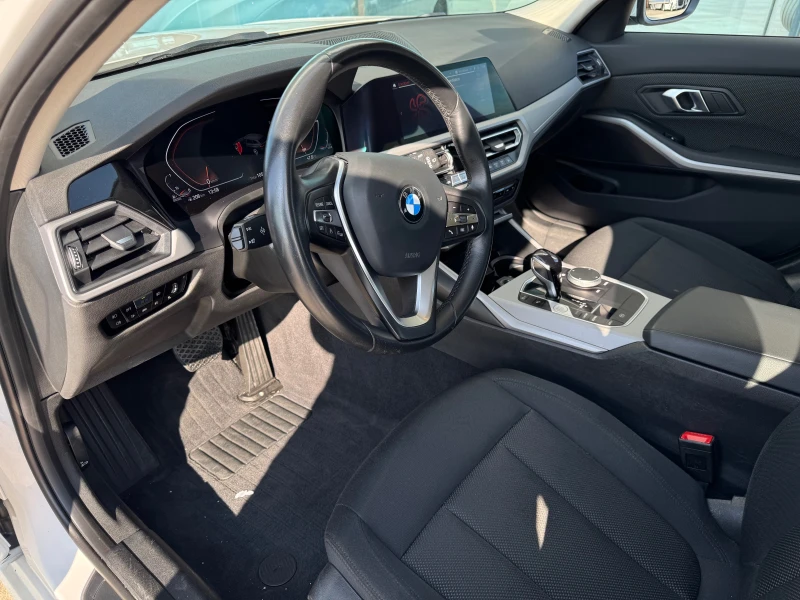 BMW 320 d TOURING / В ГАРАНЦИЯ ДО 02.2025г. / 105 800 км., снимка 9 - Автомобили и джипове - 48417518