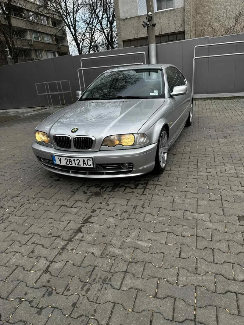 BMW 330, снимка 1 - Автомобили и джипове - 48489533