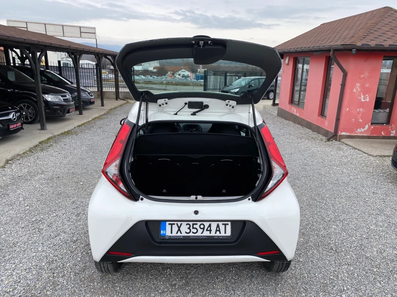 Toyota Aygo 1.0 Euro6, снимка 17 - Автомобили и джипове - 49593730