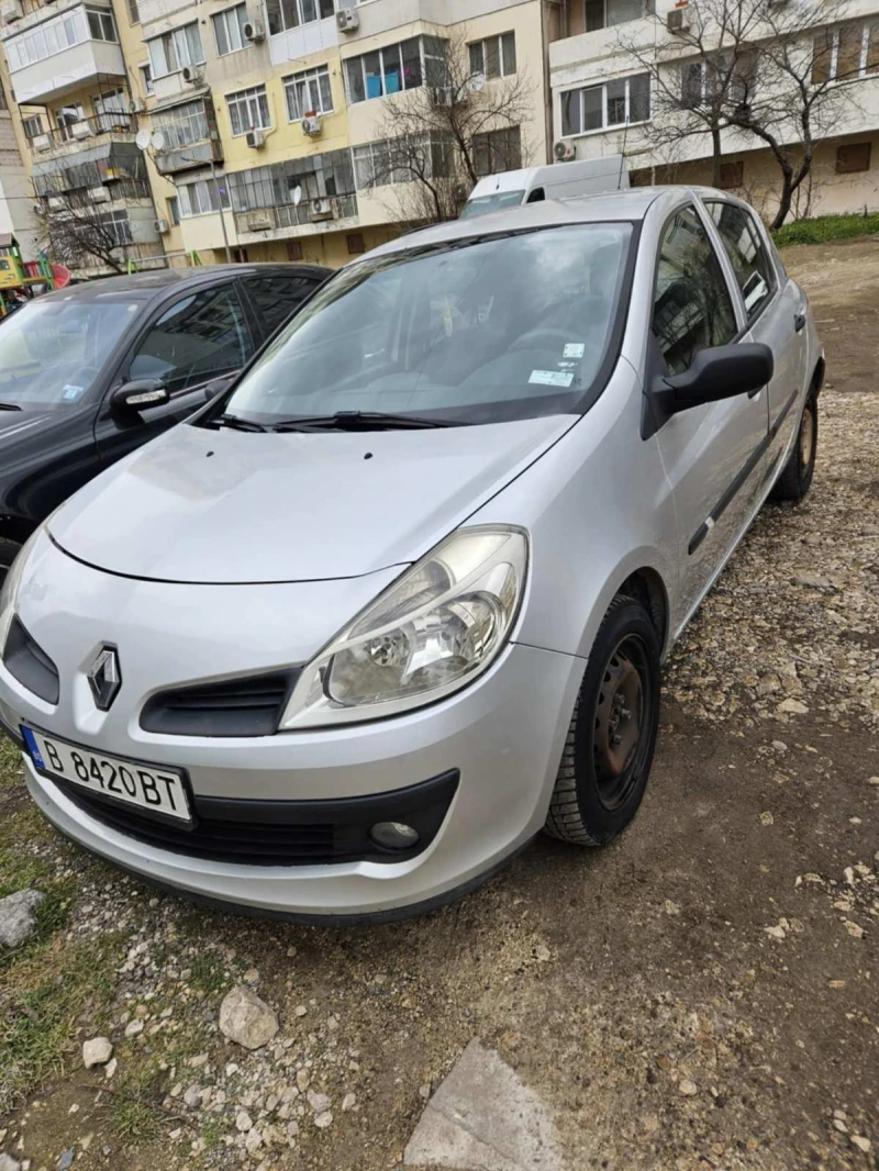 Renault Clio, снимка 2 - Автомобили и джипове - 49350220