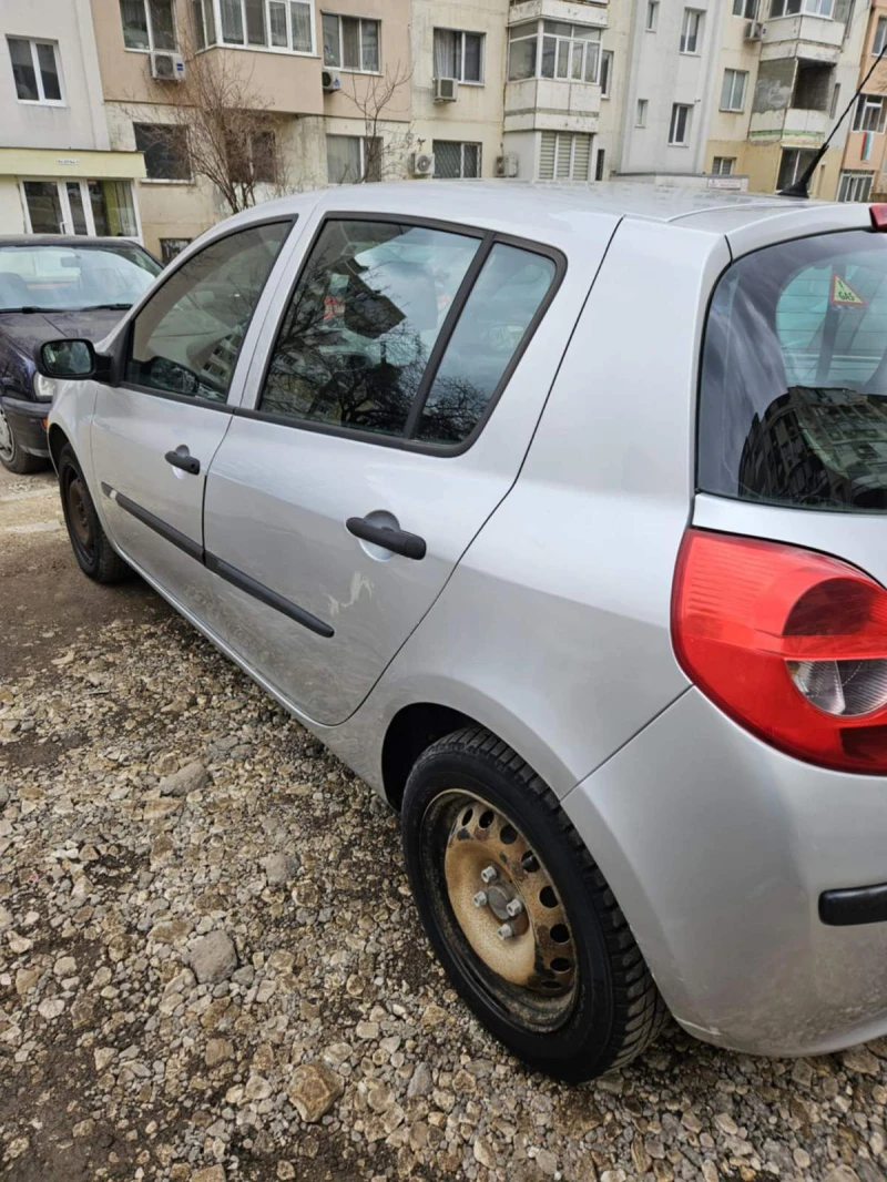 Renault Clio, снимка 5 - Автомобили и джипове - 49350220