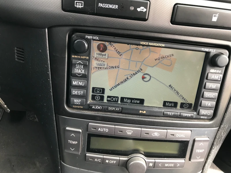 Toyota Avensis 1.8I NAVIGATION , снимка 1 - Автомобили и джипове - 49493452