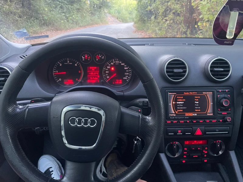 Audi A3 2.0TDI Sportback Автоматик!, снимка 8 - Автомобили и джипове - 51861993