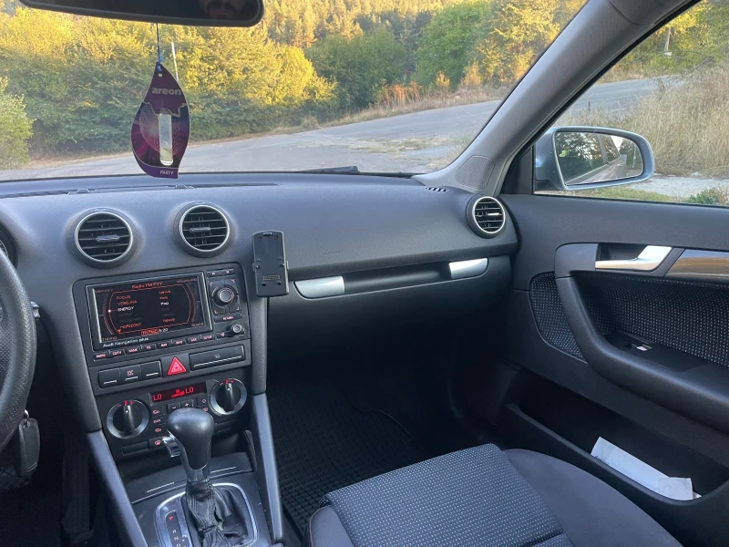Audi A3 2.0TDI Sportback Автоматик!, снимка 10 - Автомобили и джипове - 51861993