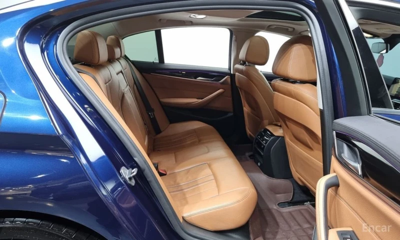 BMW 520, снимка 12 - Автомобили и джипове - 52874571