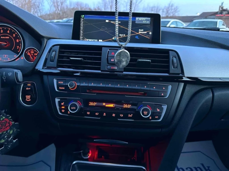 BMW 335 * xDrive * CARFAX * ЦЕНА ДО БГ, снимка 11 - Автомобили и джипове - 53114326