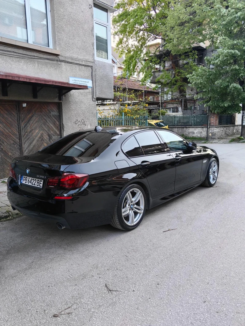 BMW 535 M-PACK 360 CAMERA  HEAD UP KEYLESS, снимка 2 - Автомобили и джипове - 53447094