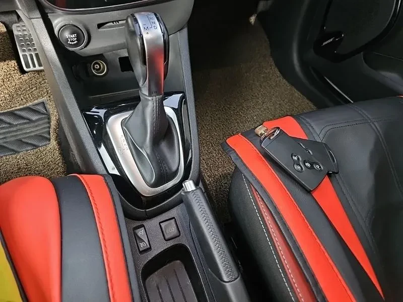 Renault Clio  Intensev, снимка 7 - Автомобили и джипове - 56165734