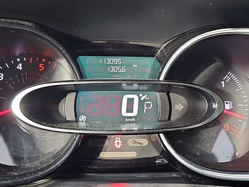 Renault Clio  Intensev, снимка 6 - Автомобили и джипове - 56165734