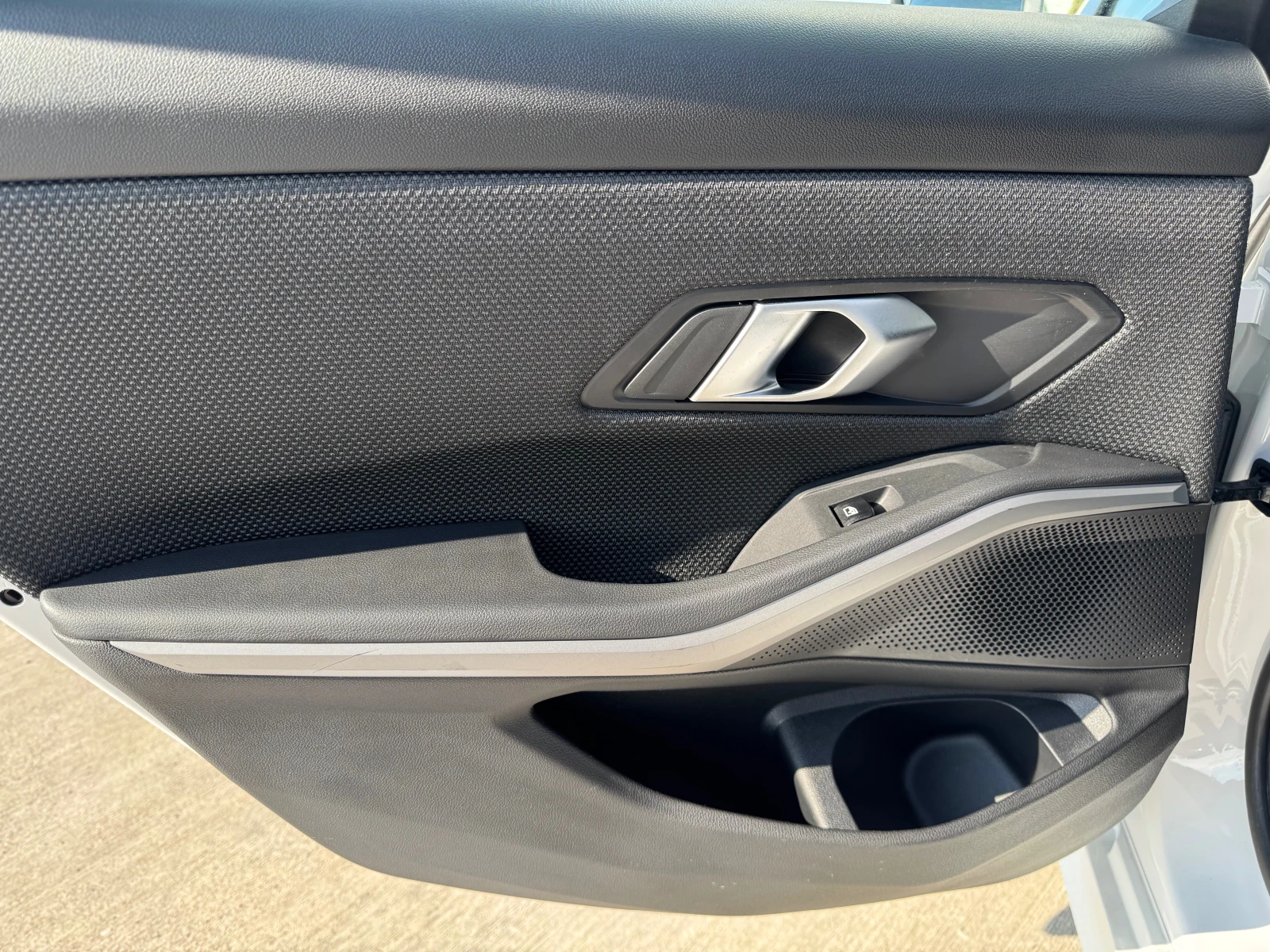 BMW 320 d TOURING /    02.2025. / 105 800 . | Mobile.bg   13