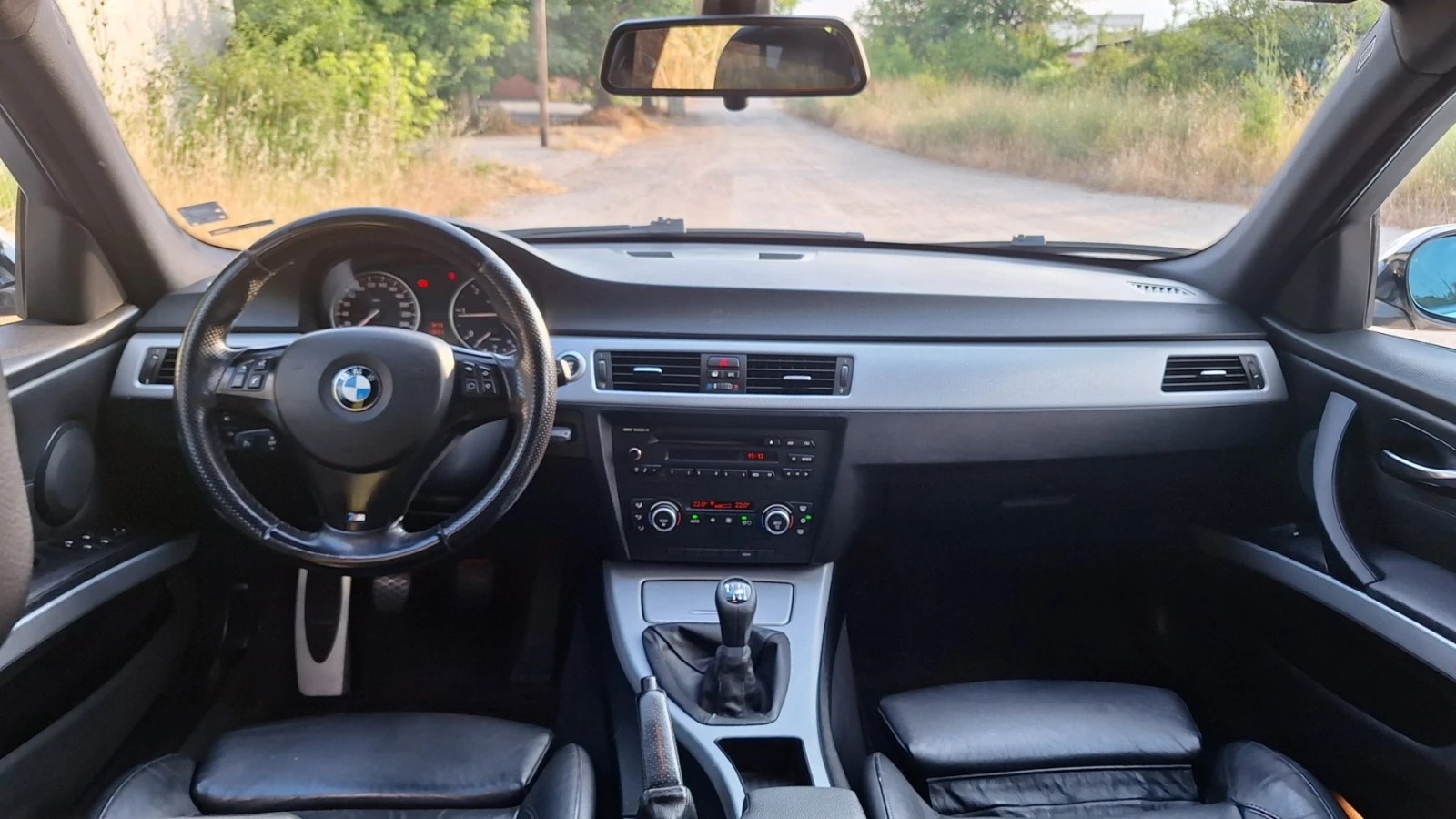 BMW 320 Sports Wagon 6-Speed | Mobile.bg — изображение 11