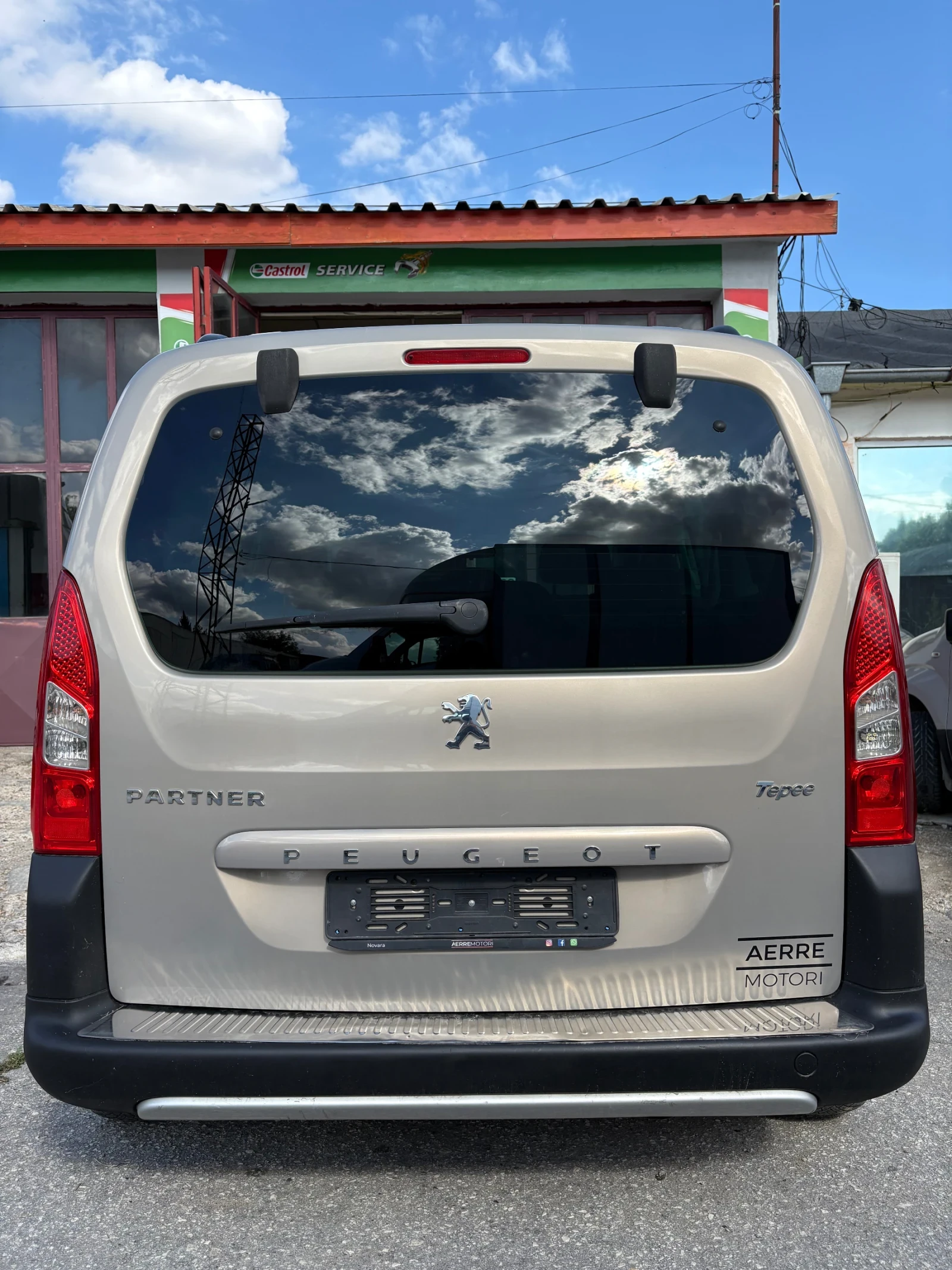 Peugeot Partner Tepee - изображение 4