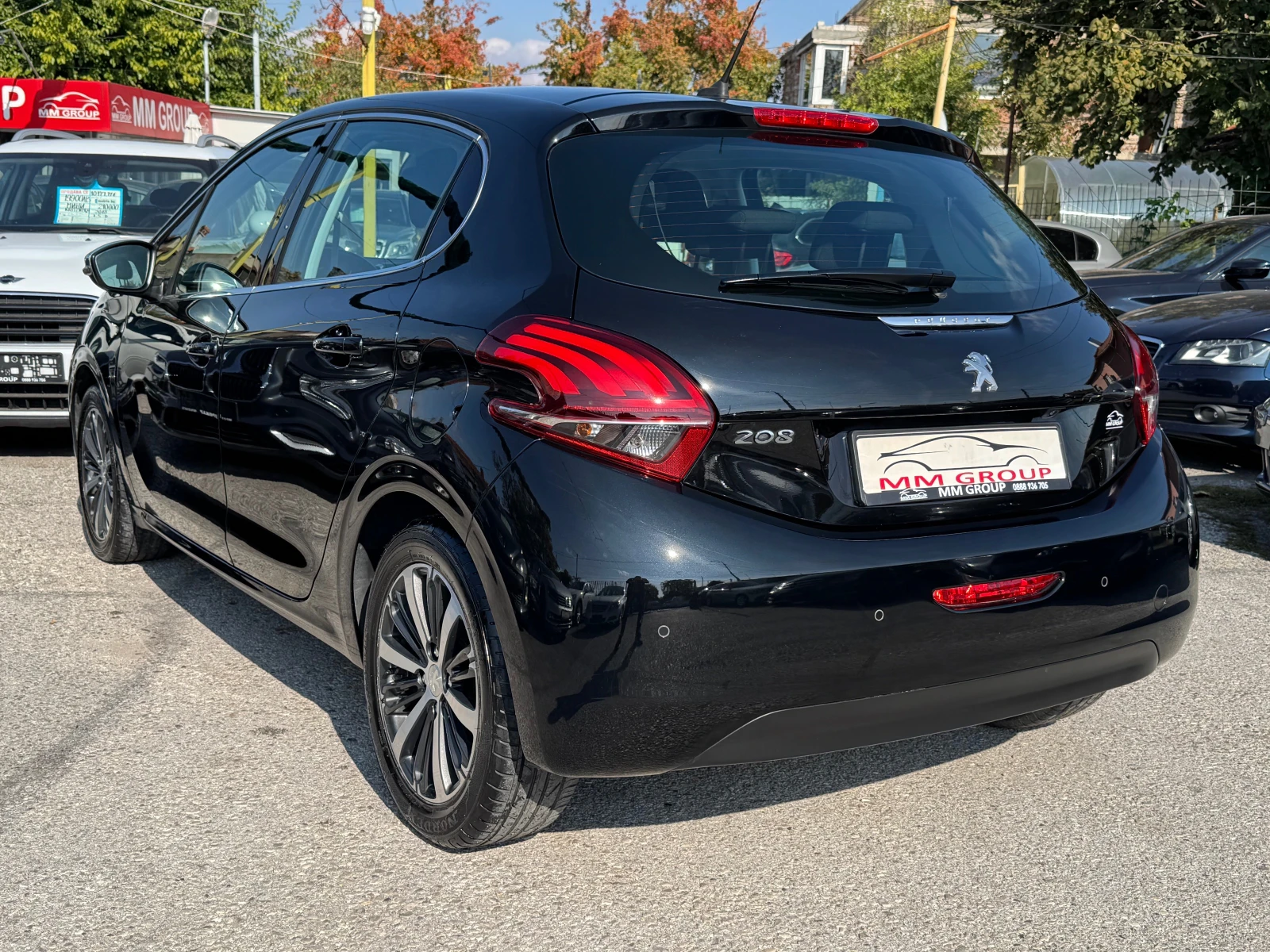 Peugeot 208 1.2I-ALLURE-ЛИЗИНГ - изображение 3