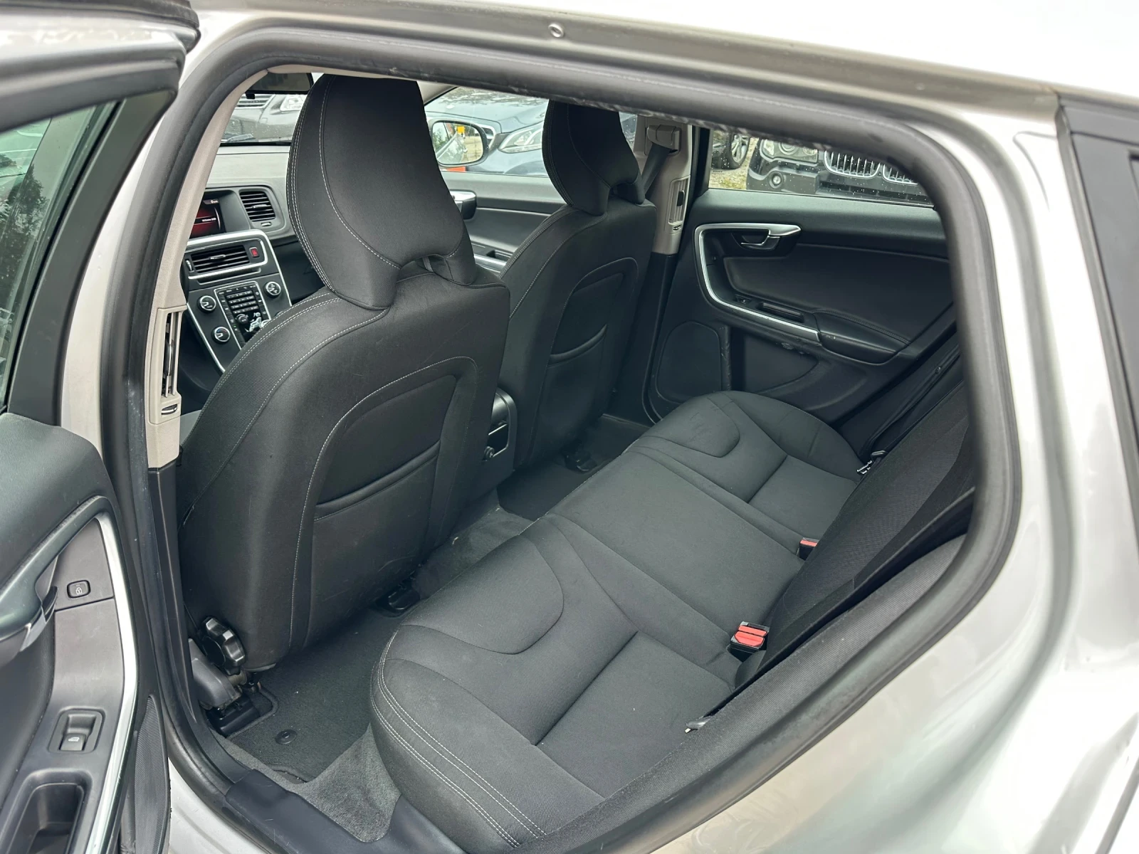 Volvo V60 2.0/D3 | Mobile.bg   11