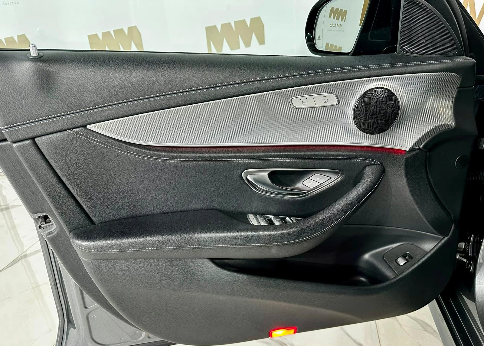 Mercedes-Benz E 350 d* AMG* Bluetec* Night* 360* Distronic - изображение 10