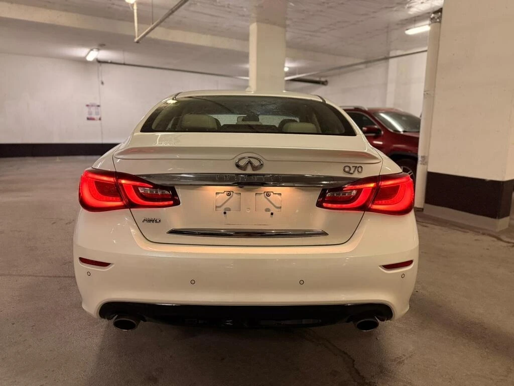 Infiniti Q70 * * CARFAX * *   * *  | Mobile.bg   5
