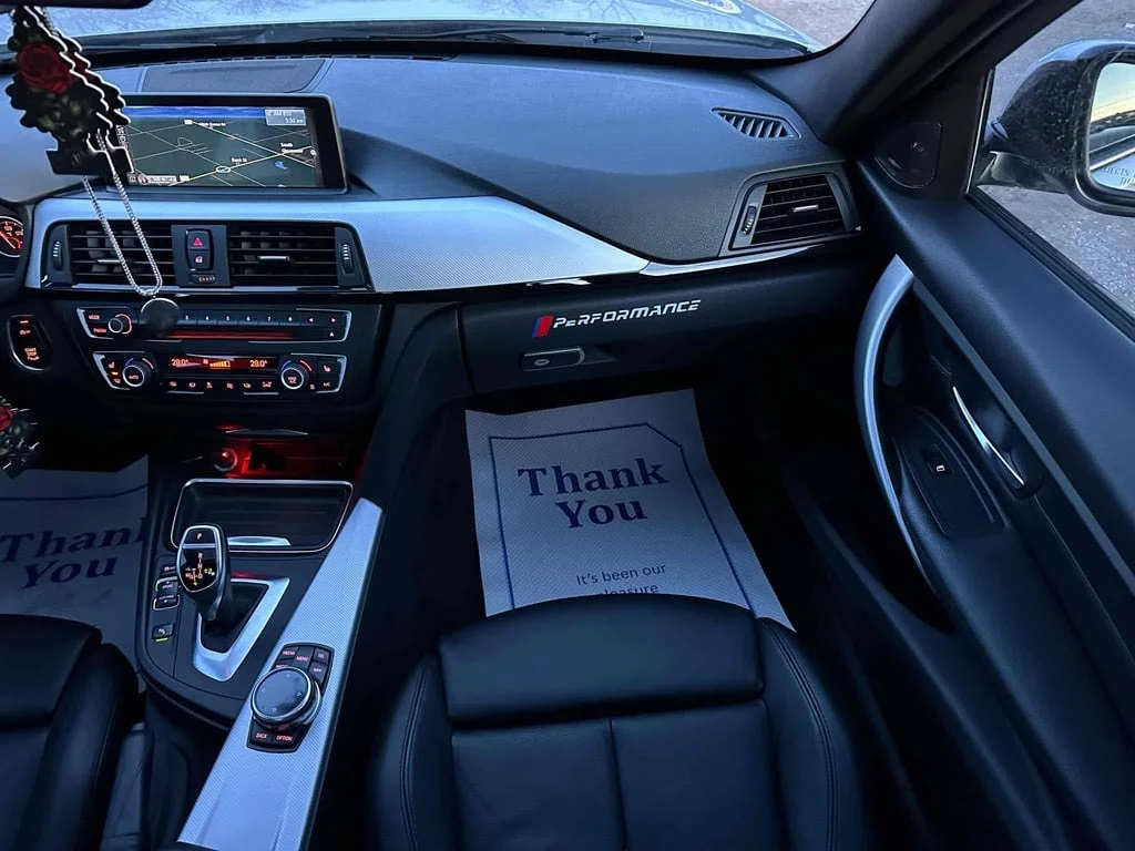 BMW 335 * xDrive * CARFAX * ���� �� �� | Mobile.bg � ����������� 14