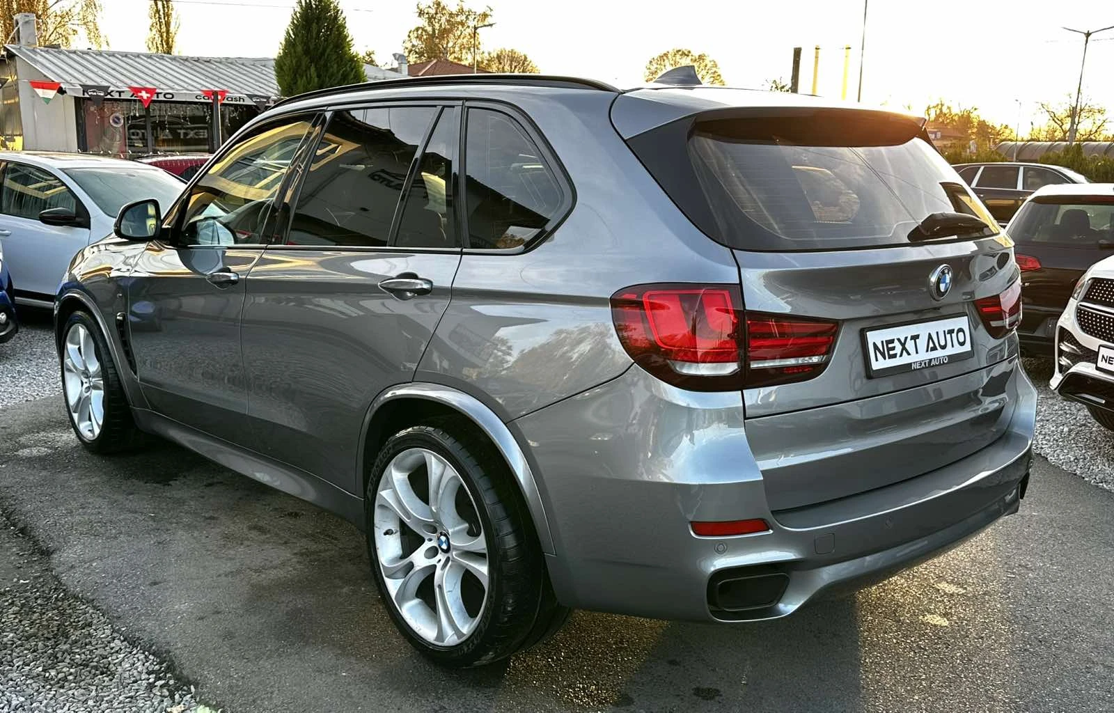 BMW X5M 50D 381HP HUD DISTRONIC BLIND SPOT LANE ASSIST - изображение 7