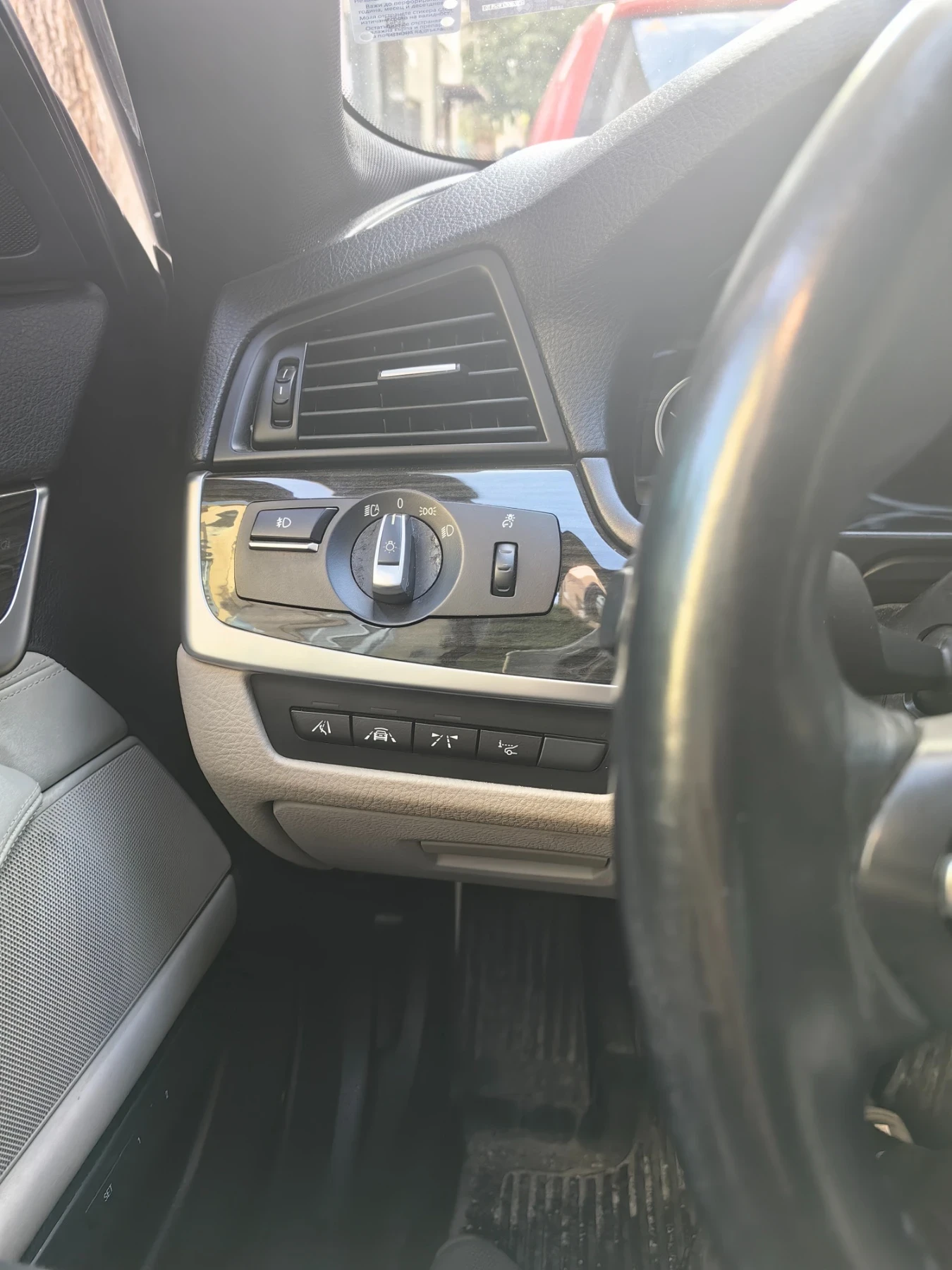 BMW 535 M-PACK 360 CAMERA  HEAD UP KEYLESS, снимка 11 - Автомобили и джипове - 53447094