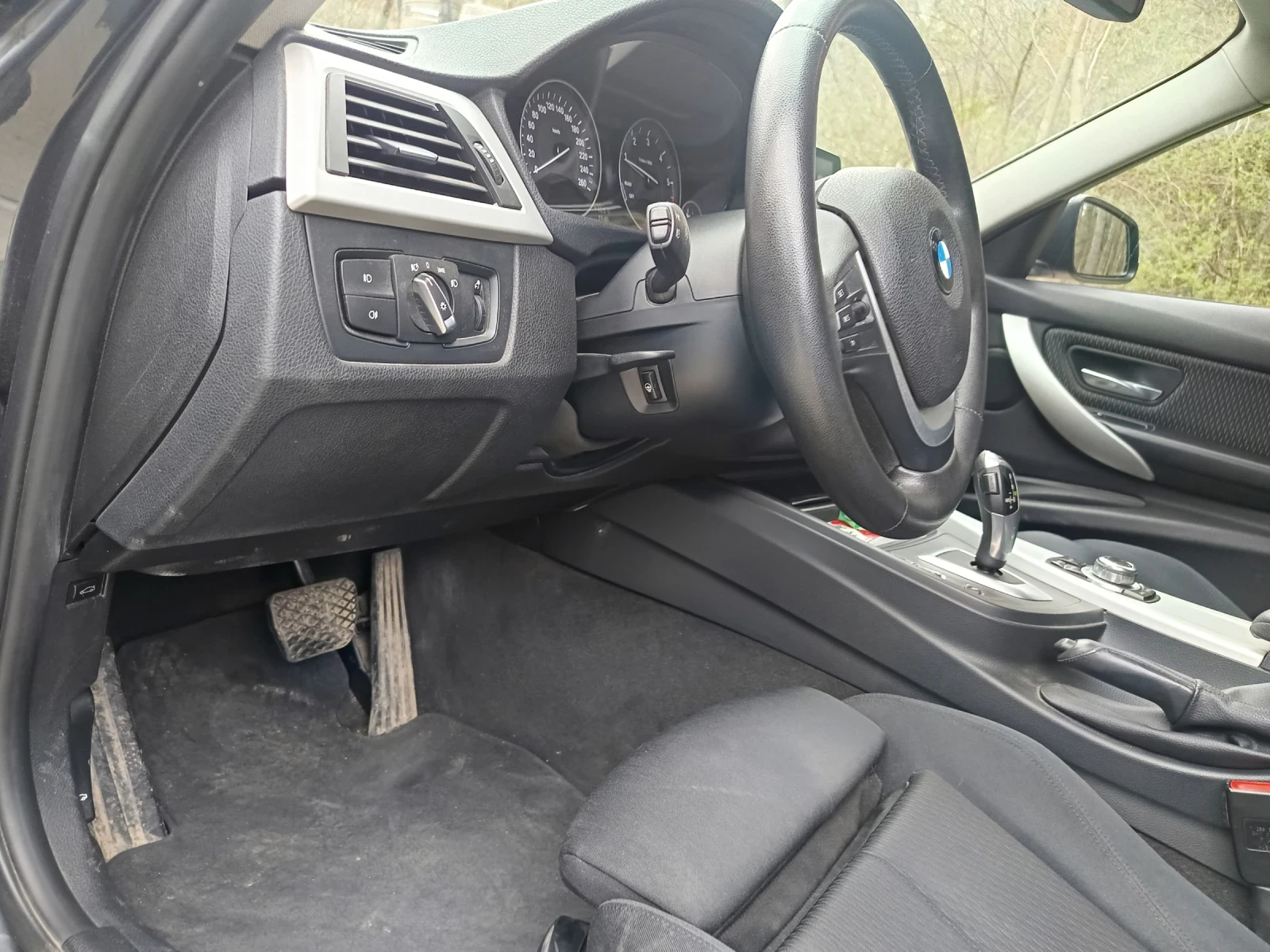 BMW 320 X-drive, снимка 10 - Автомобили и джипове - 54148806
