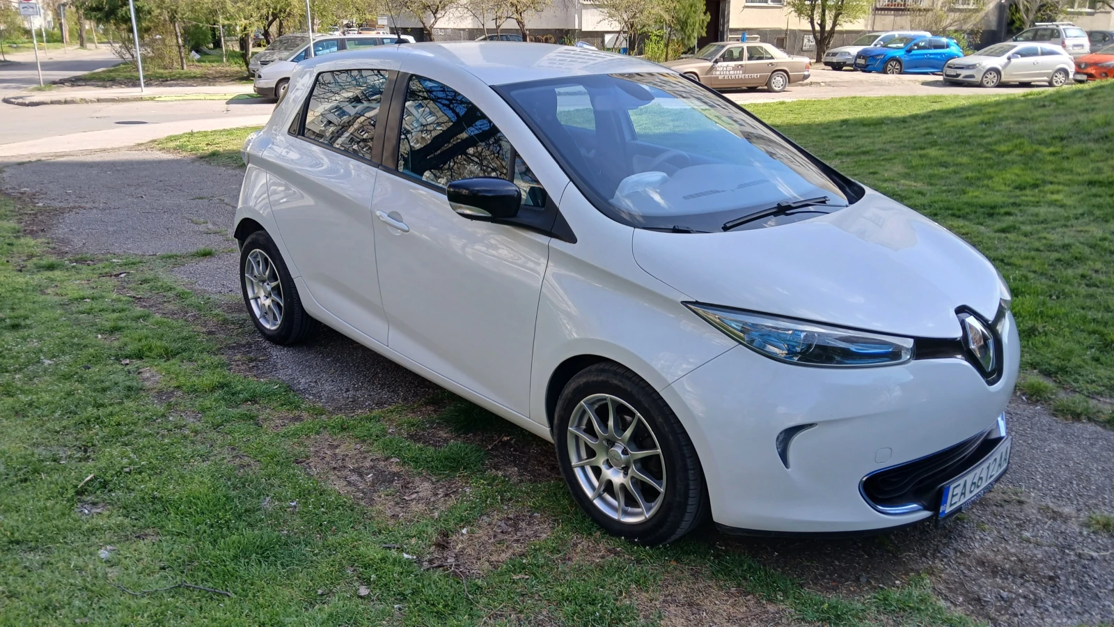 Renault Zoe Q210, снимка 3 - Автомобили и джипове - 54174309