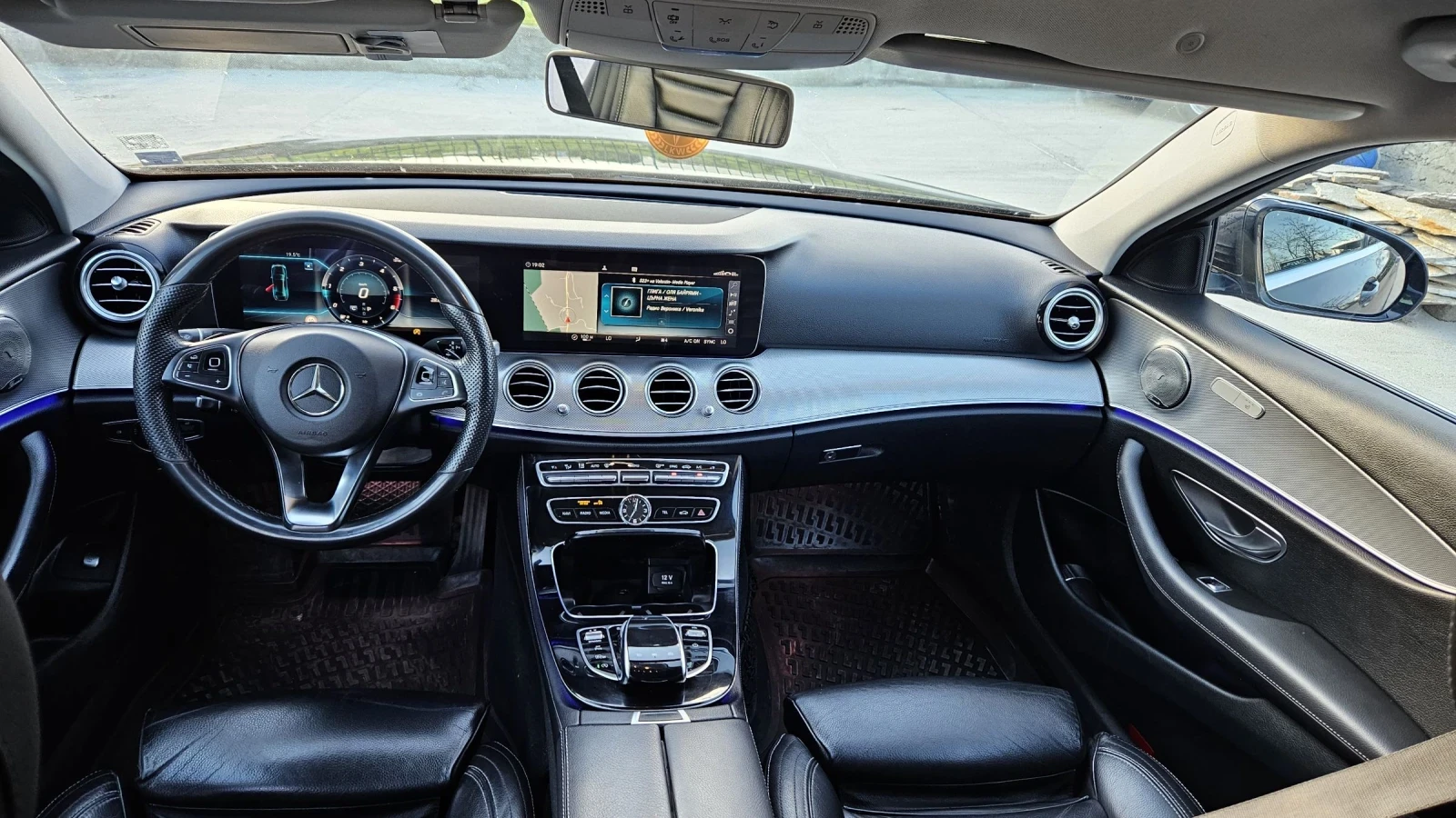 Mercedes-Benz E 220 Бартер, снимка 10 - Автомобили и джипове - 54348261