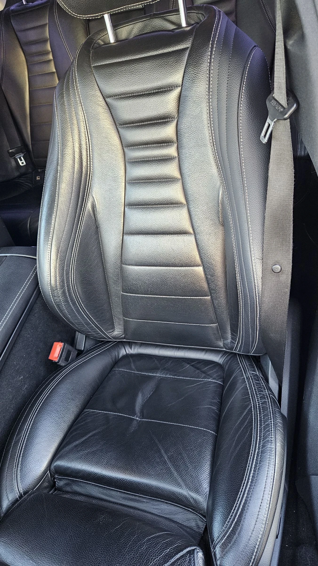 Mercedes-Benz E 220 Бартер, снимка 11 - Автомобили и джипове - 54348261