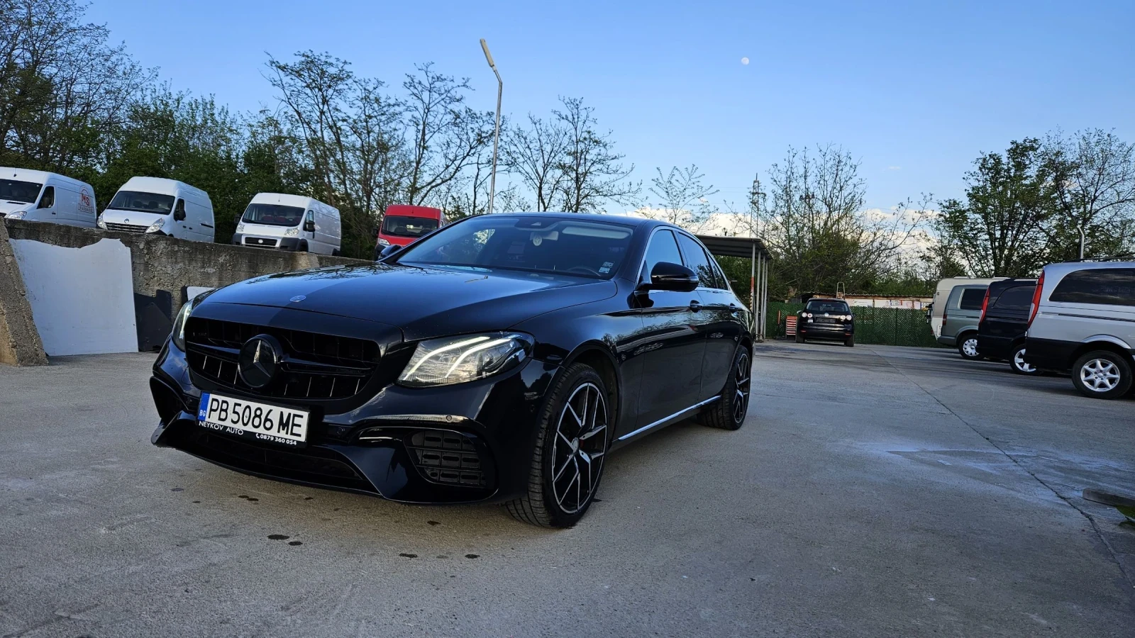 Mercedes-Benz E 220 Бартер, снимка 3 - Автомобили и джипове - 54348261