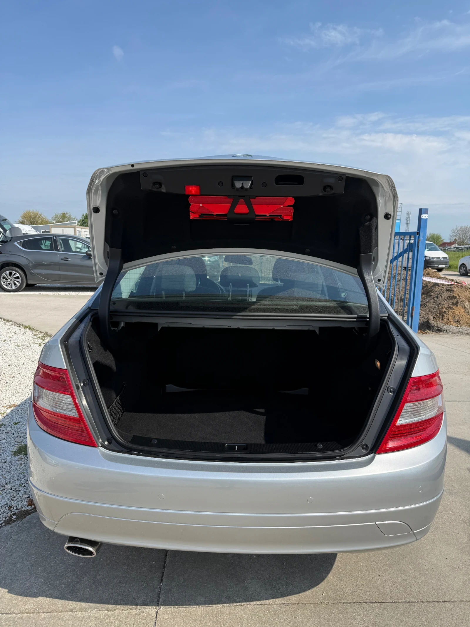 Mercedes-Benz C 220 * ������* 185.588 ��.*  | Mobile.bg � ����������� 12
